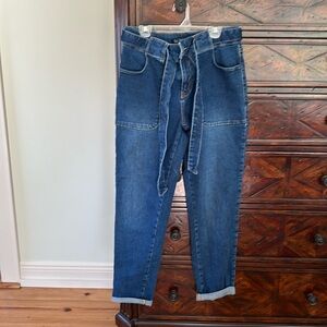 NWOT Boden denim patch pocket girlfriend jeans. Never worn! US8R/UK12R